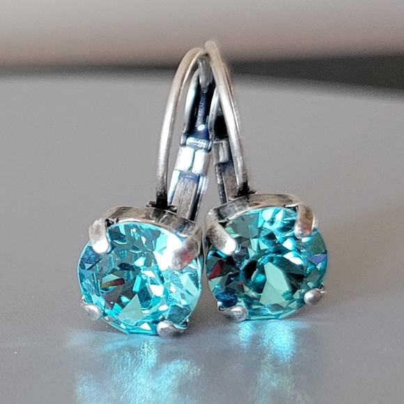 Austrian Crystal Earrings in Antique Silver - Picture 4 of 8